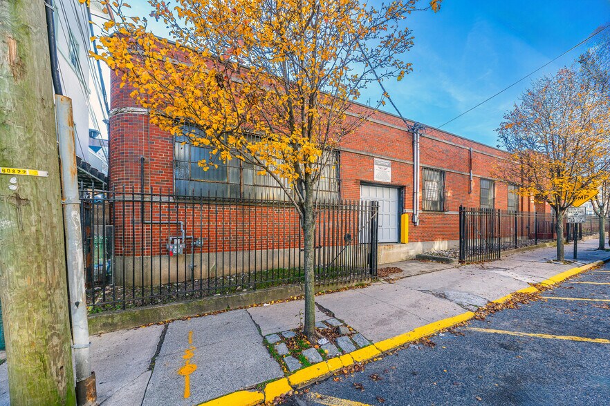 More Photos Of 109 45th St, Union City Loft Creative Space For Sale