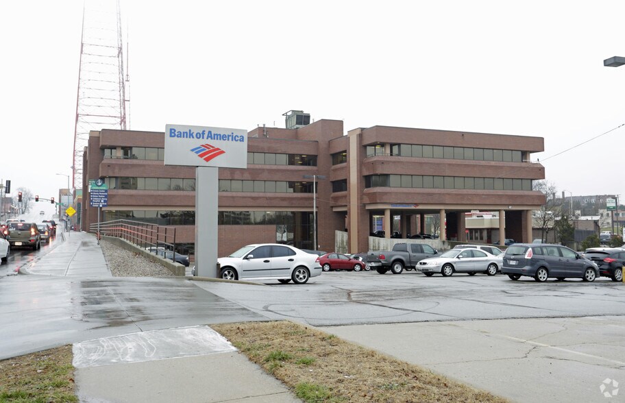 Primary Photo Of 3100 Main St, Kansas City Office For Lease