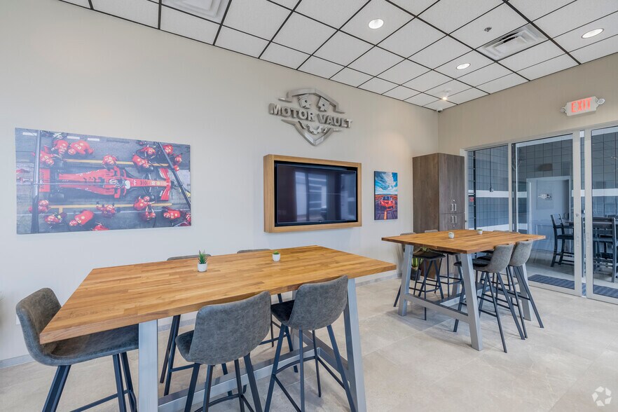 More Photos Of 24415 N 19th Ave, Phoenix Warehouse For Sale