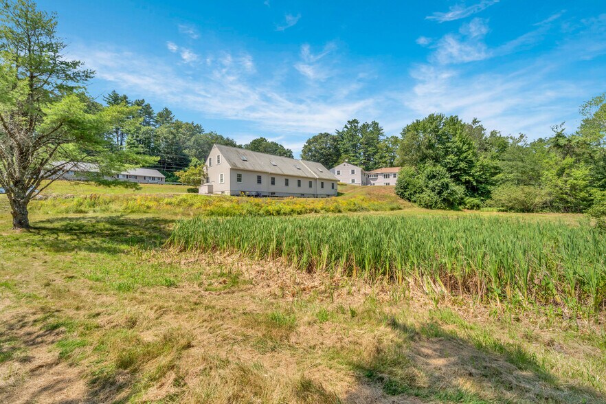 More Photos Of 77 Hancock Rd, Peterborough Flex For Sale