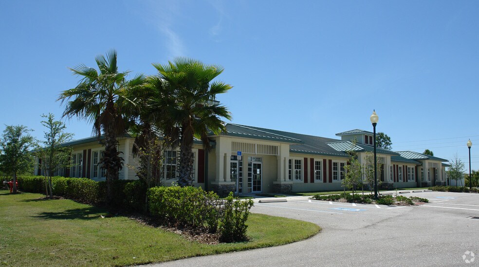 More Photos Of 2747 Sycamore St, North Port Unknown For Lease