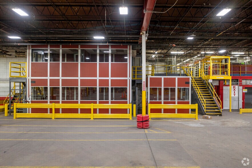 More Photos Of 3900 S Cicero Ave, Cicero Warehouse For Sale