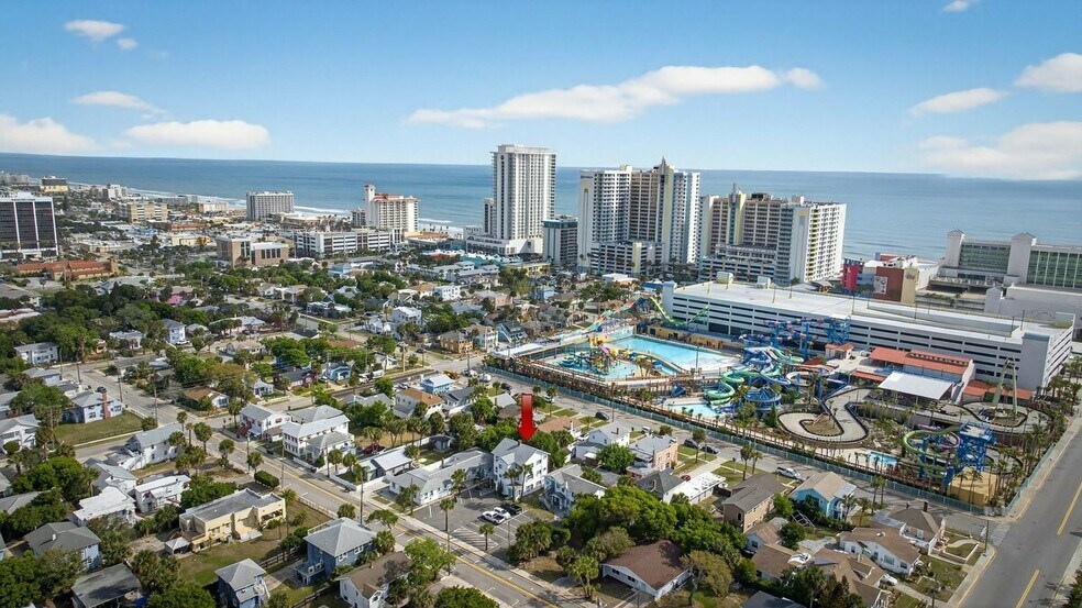 Primary Photo Of 218 N Oleander Ave, Daytona Beach Apartments For Sale