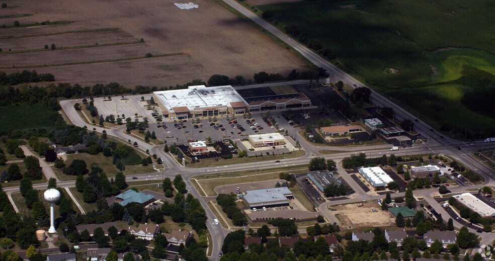 More Photos Of 800 N Main St, Elburn Unknown For Lease