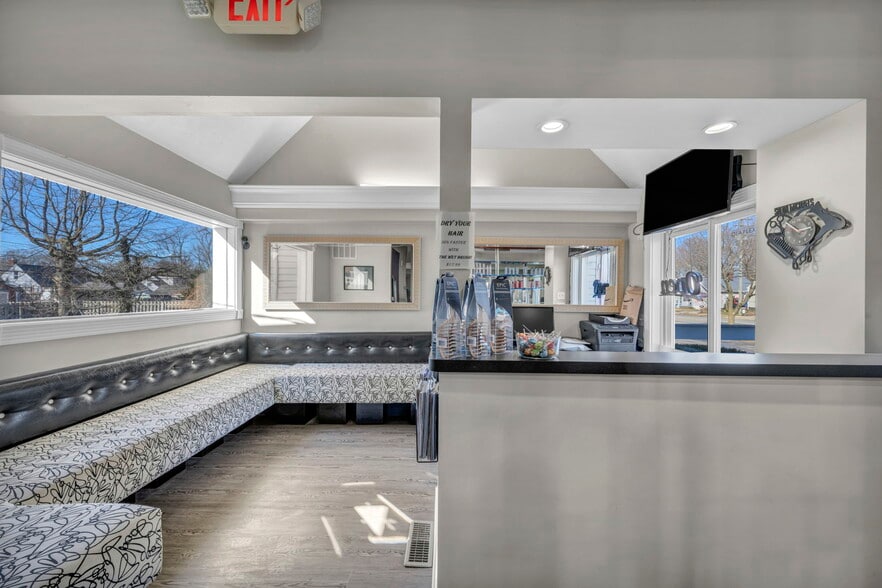 More Photos Of 7362 Center St, Mentor Freestanding For Sale