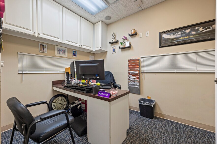 More Photos Of 440 SW Perimeter Glen, Lake City Medical For Sale