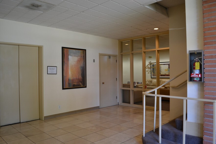 More Photos Of 2007 W Hedding St, San Jose Office For Lease