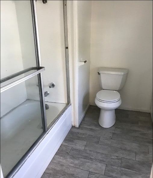 More Photos Of 2710 S San Pedro, Los Angeles Warehouse For Lease