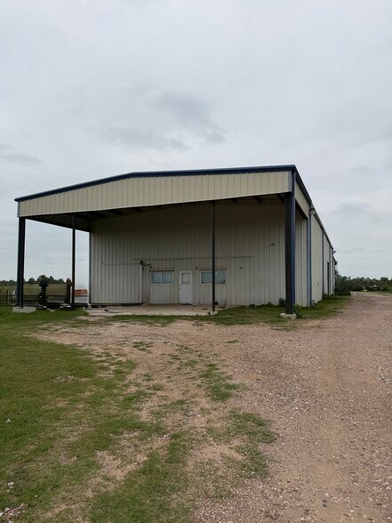 More Photos Of 3825 FM 362 Rd, Brookshire Light Distribution For Lease