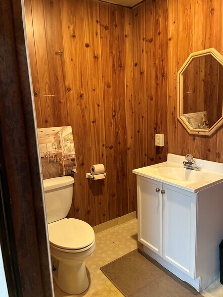 More Photos Of 1122-1124 E Ridge Rd, Rochester General Retail For Sale