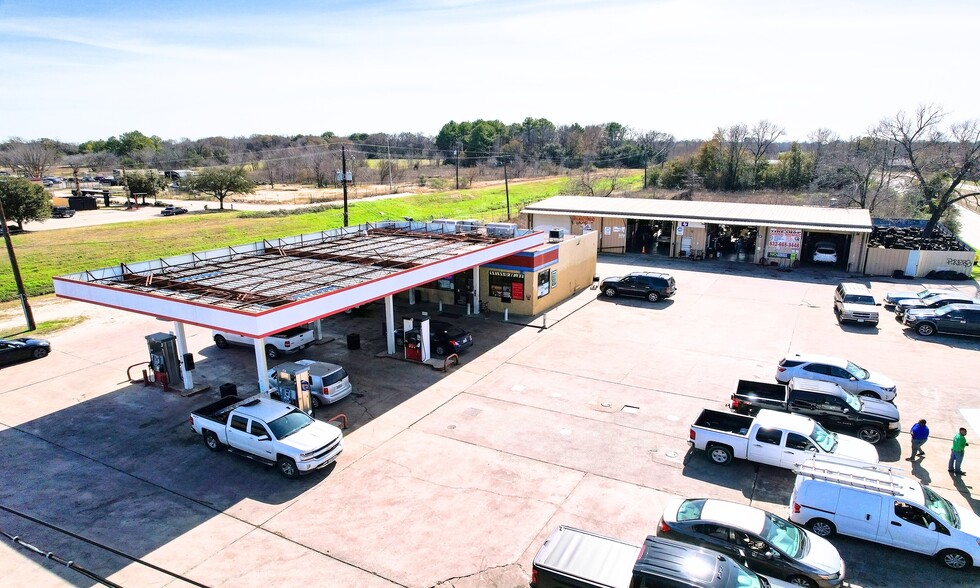 Primary Photo Of 1815 W Mount Houston Rd, Houston Auto Repair For Sale