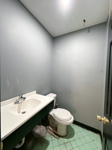 More Photos Of 4127 Weslow St, Houston Industrial For Lease