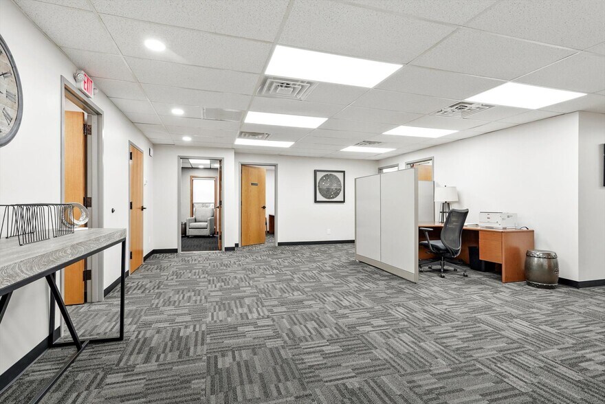 More Photos Of 1015 W Ithica St, Broken Arrow Office For Sale