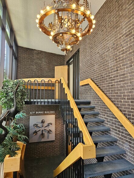 More Photos Of 6455 Lake Ave, Orchard Park Medical For Sale