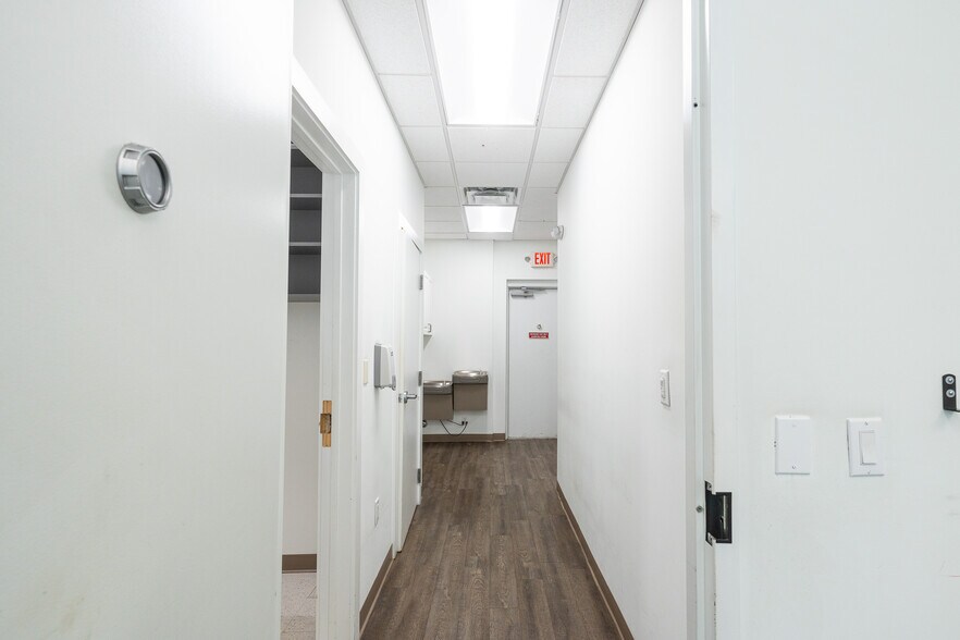 More Photos Of 8931-8947 W Atlantic Blvd, Coral Springs Storefront Retail Office For Sale