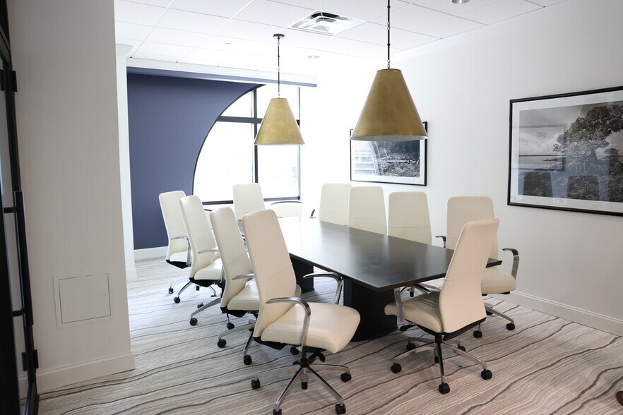 More Photos Of 113-123 S Monroe St, Tallahassee Office For Sale