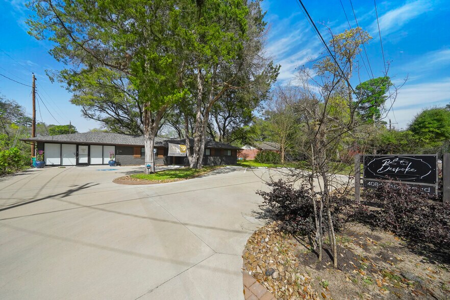 More Photos Of 408 Wilson Rd, Conroe Loft Creative Space For Lease