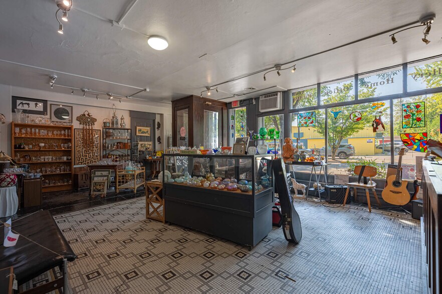 More Photos Of 136-138 Dayton St, Yellow Springs Storefront For Sale