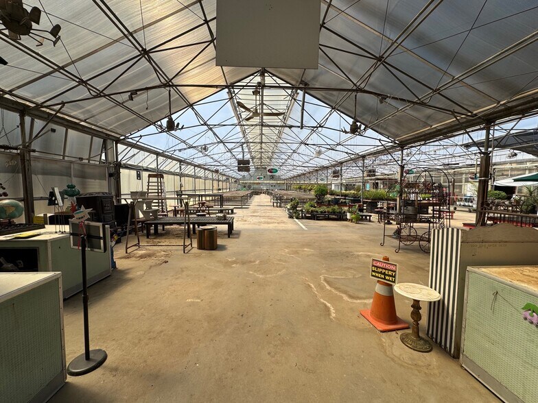 More Photos Of 1993 Wright Rd, Akron Garden Center For Sale