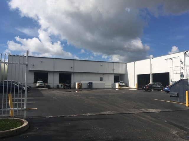 More Photos Of 50 NE 179th St, Miami Manufacturing For Lease