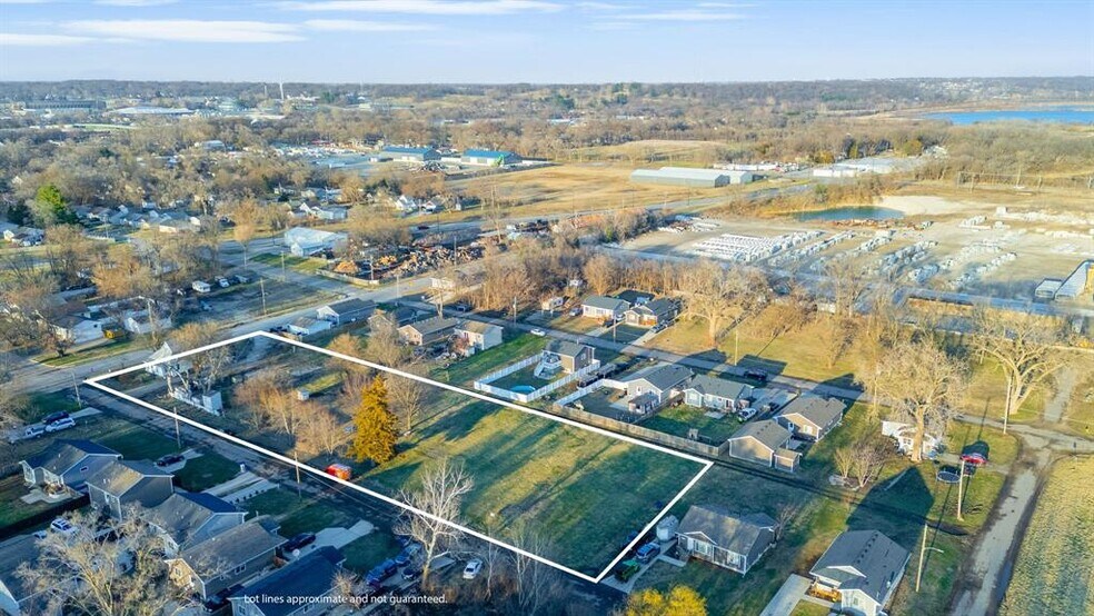 Primary Photo Of 801 SE 27th Ct, Des Moines Land For Sale