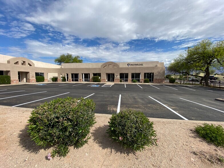 More Photos Of 3365 N Campbell Ave, Tucson Unknown For Lease