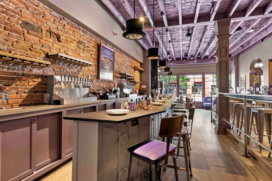 More Photos Of 26 W High St, Carlisle Office For Sale