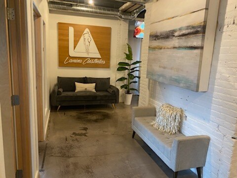 More Photos Of 2909 Bryant Ave S, Minneapolis Office For Lease