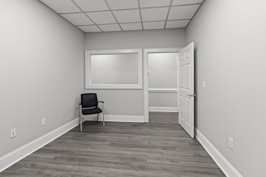 More Photos Of 147 Cedar Pointe Dr, Mooresville Research And Development For Lease