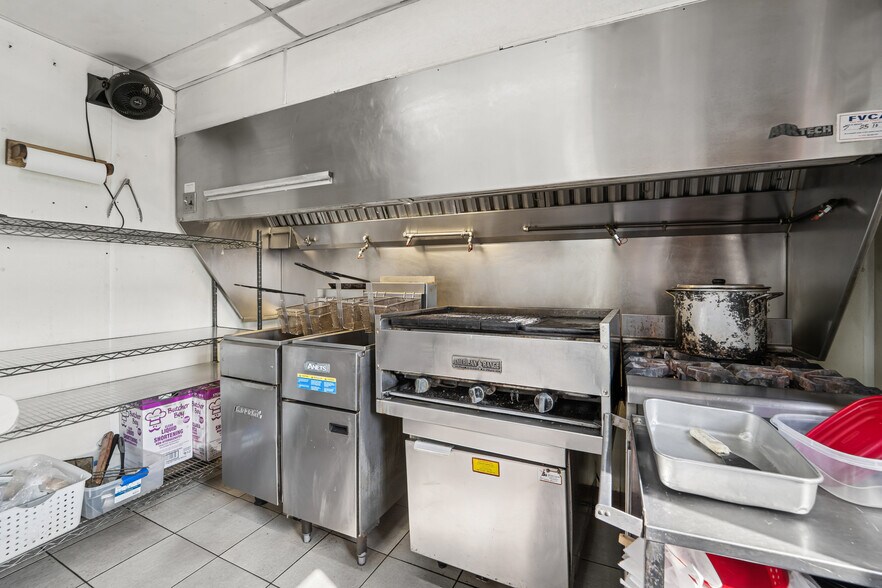 More Photos Of E9102 State Road 96 Hwy, Fremont Restaurant For Sale