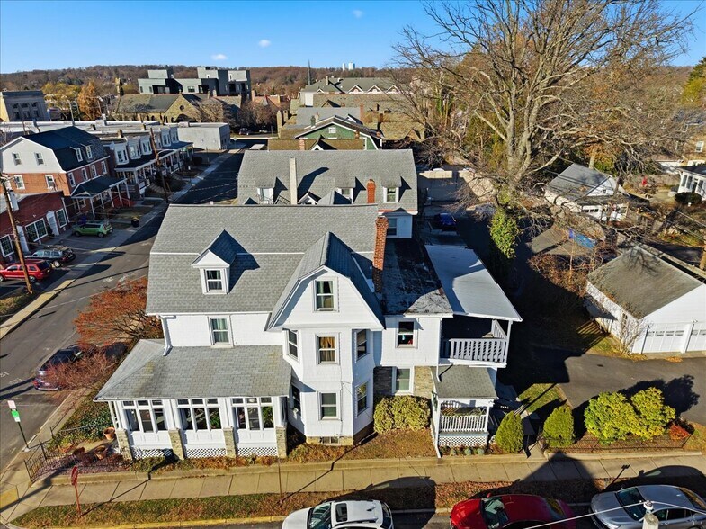 More Photos Of 402 Cottman St, Jenkintown Apartments For Sale