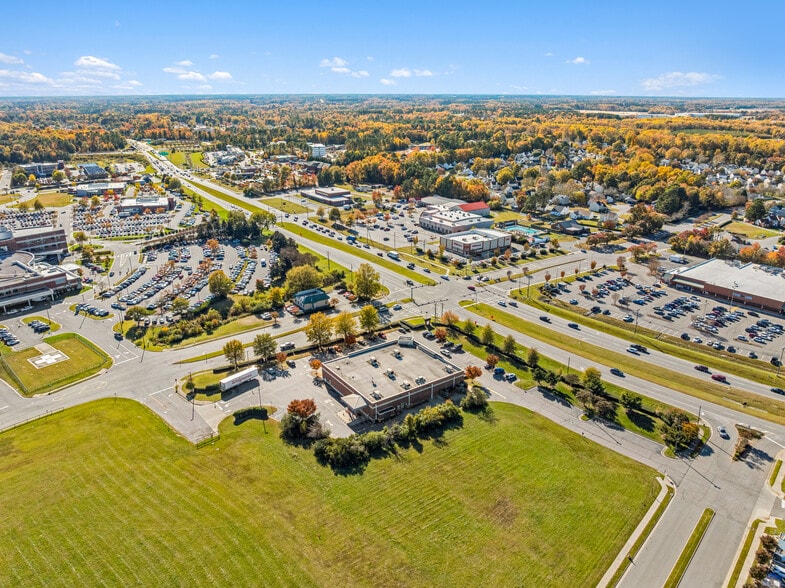 More Photos Of 2902 Godwin Blvd, Suffolk Drugstore For Sale