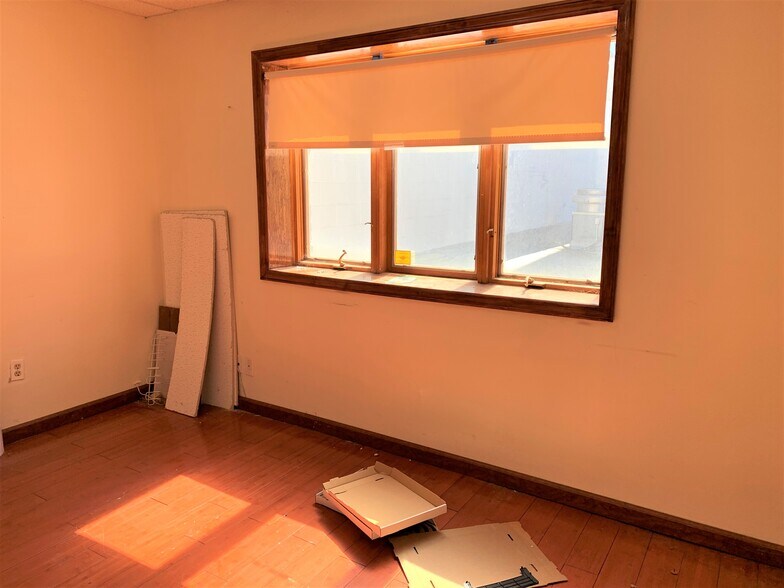 More Photos Of 348 13th St, Brooklyn Medical For Lease