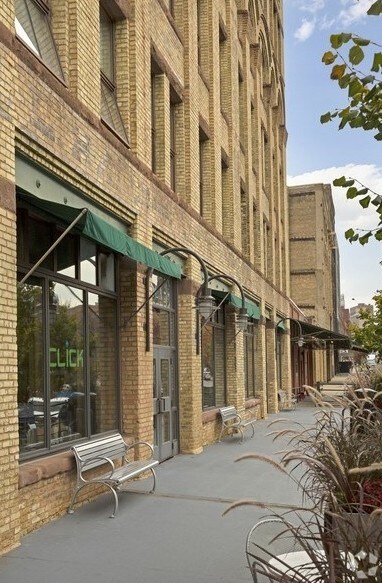 More Photos Of 702-722 N 1st St N, Minneapolis Apartments For Lease