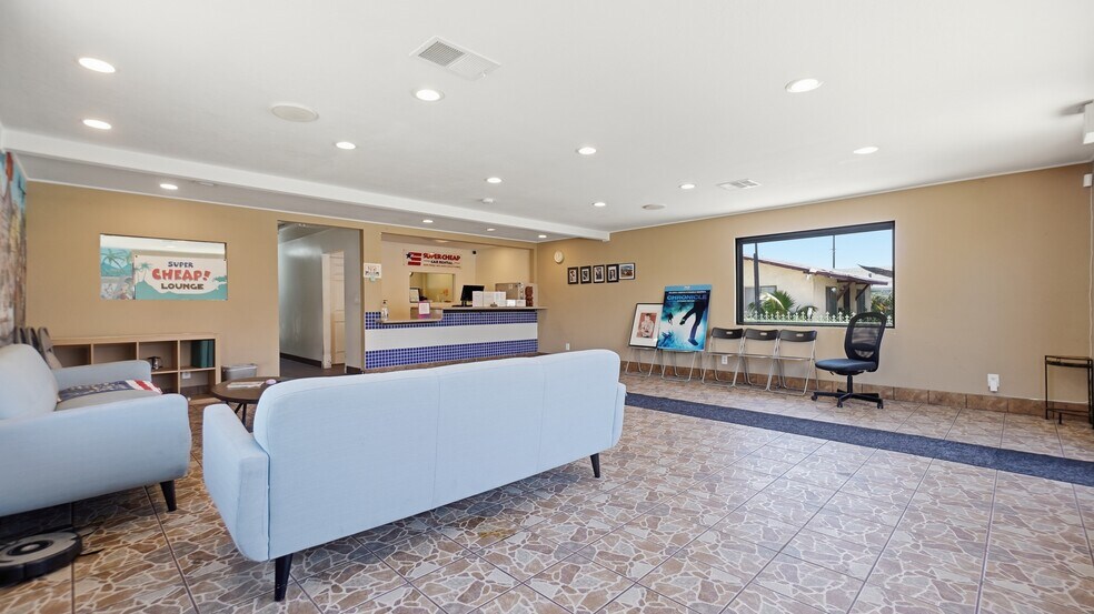 More Photos Of 10300 S Inglewood Ave, Inglewood Freestanding For Sale