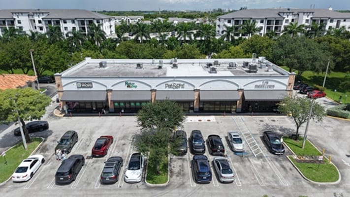 More Photos Of 10775-10781 NW 41st St, Doral General Retail For Lease