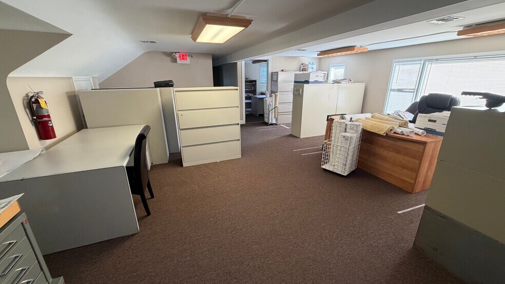 More Photos Of 205 State Route 31 N, Washington Office Residential For Sale