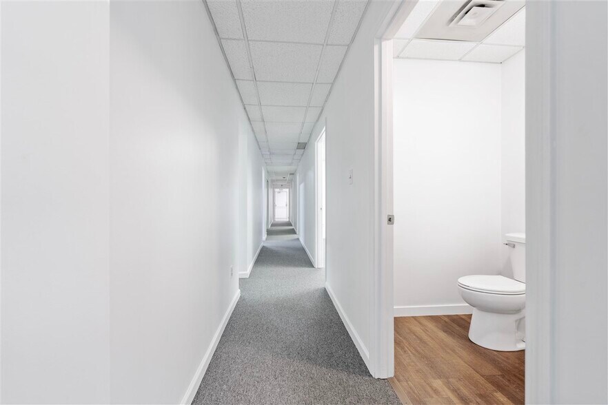 More Photos Of 616 NW 1st St, Richmond Industrial For Sale