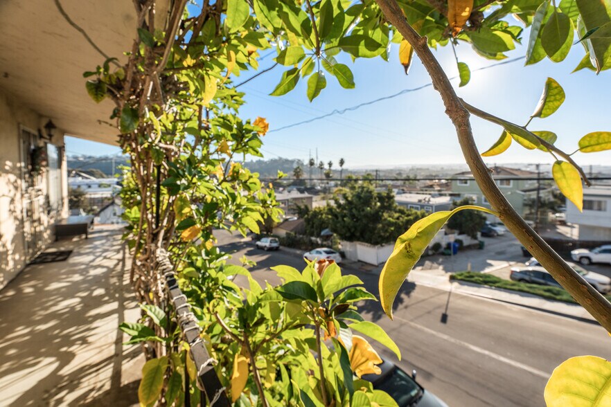 More Photos Of 5707 Mildred St, San Diego Apartments For Sale