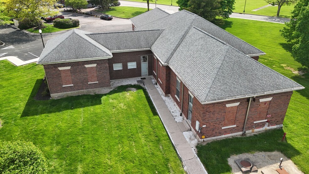 More Photos Of 5635 Lawton East Drive loop, Indianapolis General Retail For Sale