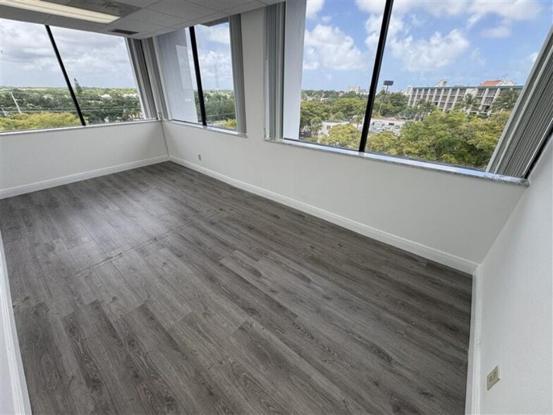 More Photos Of 2001 Palm Beach Lakes Blvd, West Palm Beach Medical For Lease