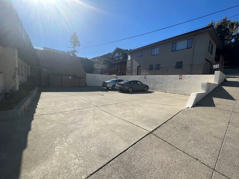 More Photos Of 1333 Grand Ave, Piedmont Medical For Sale