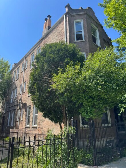 More Photos Of 2744 S Millard Ave, Chicago Apartments For Sale