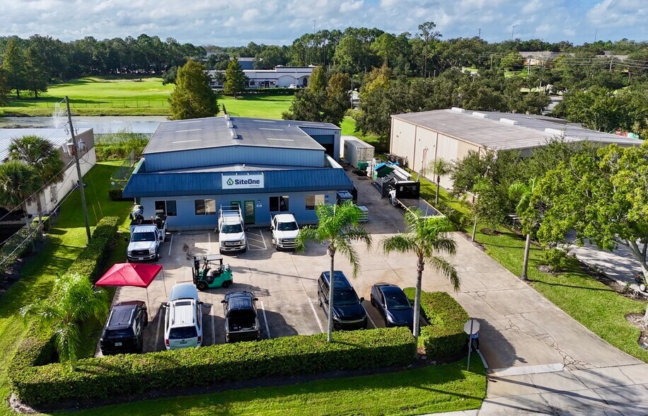 More Photos Of 4305 St. John's Pky, Sanford Light Manufacturing For Lease