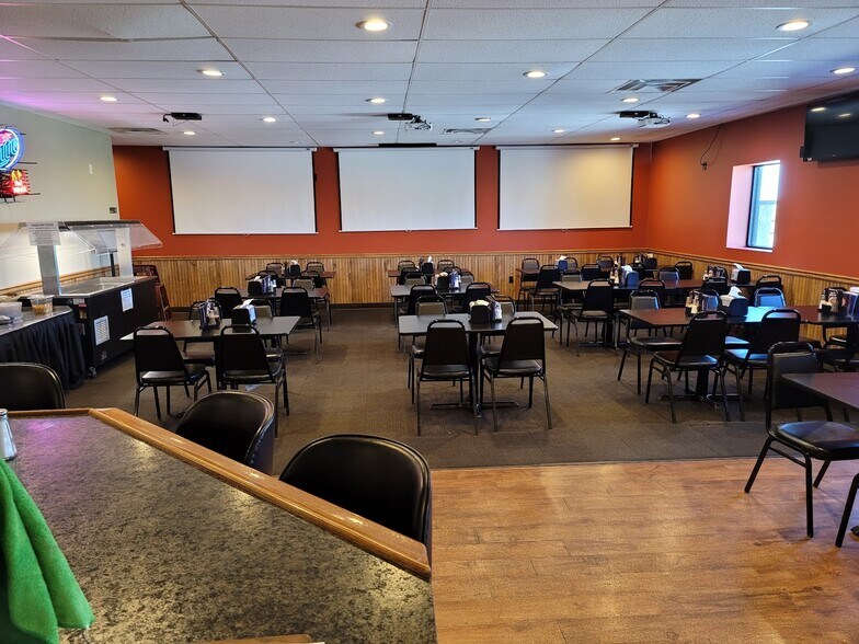 More Photos Of 739 W Main St, Deshler Bowling Alley For Sale