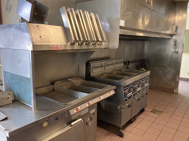 More Photos Of 1320 1st St, Kennett Fast Food For Lease