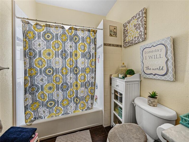 More Photos Of 135 S Central Ave, Bartow Storefront Retail Residential For Sale