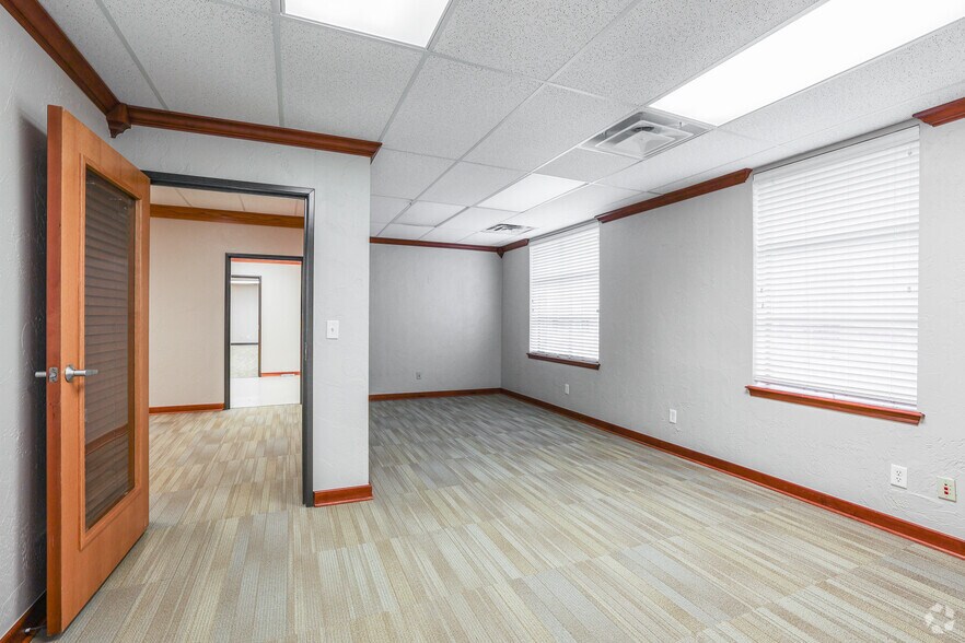 More Photos Of 3000 S Berry Rd, Norman Medical For Sale