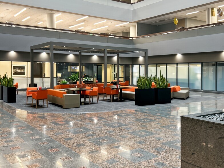 More Photos Of 2300 Main St, Kansas City Coworking Space