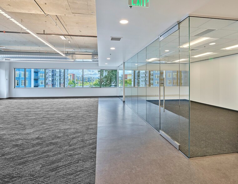 More Photos Of 15809 Bear Creek Pky NE, Redmond Office For Sale
